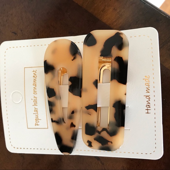 Light tortoise pattern hair clips - Picture 3 of 5